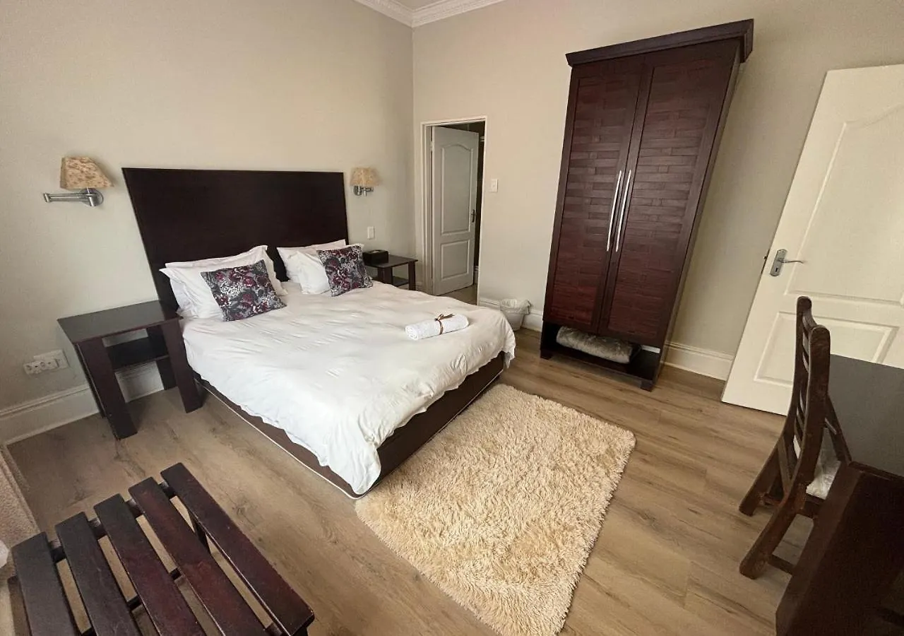 ****  Sir Roys At The Sea Bed & Breakfast Port Elizabeth South Africa