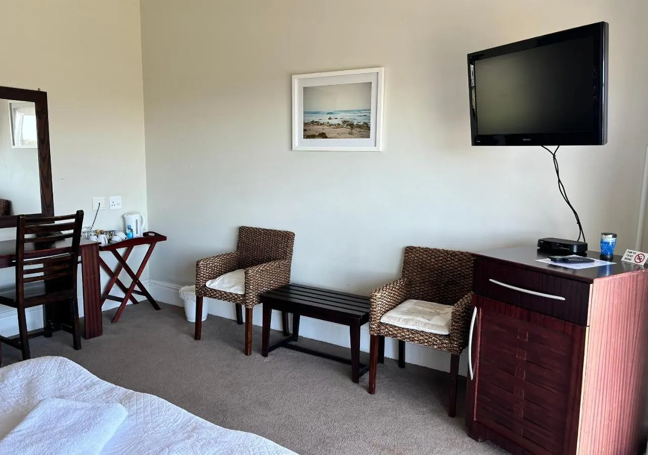 Sir Roys At The Sea Bed & Breakfast Port Elizabeth 4*,  South Africa