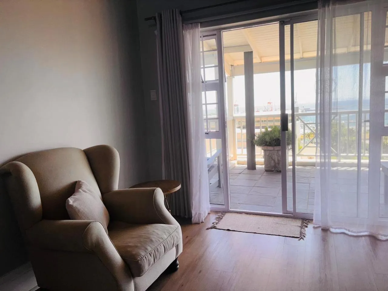 Sir Roys At The Sea Bed & Breakfast Port Elizabeth